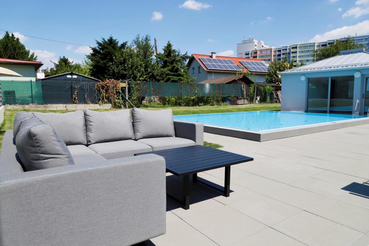 Yellow Flower Apartment With Pool - 5 Min To Lake Viena Exterior foto